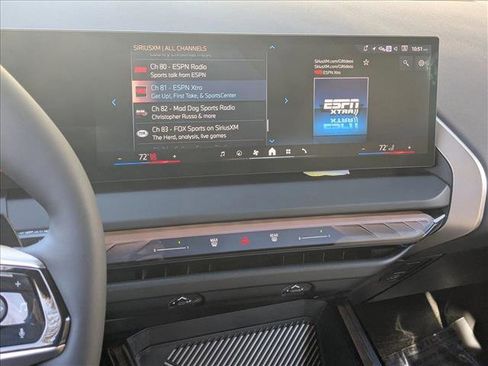 Used 2025 BMW X3 xDrive30i w/ Premium Package image 11