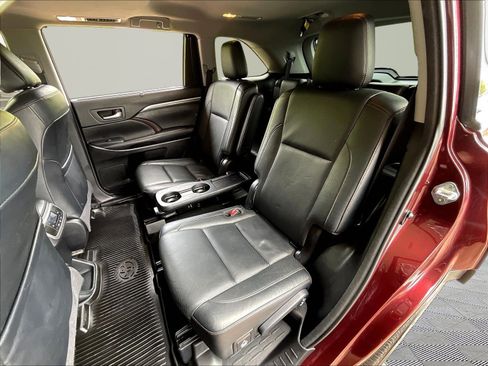 Used 2018 Toyota Highlander Limited AWD/4WD image 22