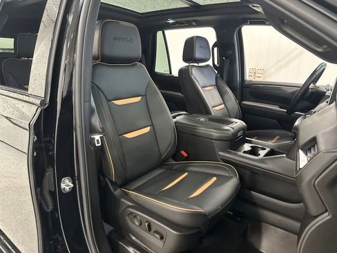 Used 2023 GMC Yukon AT4 w/ AT4 Premium Package AWD/4WD image 39