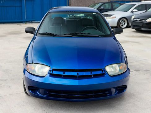 Used 2005 Chevrolet Cavalier Sedan w/ Preferred Equipment Group FWD image 11