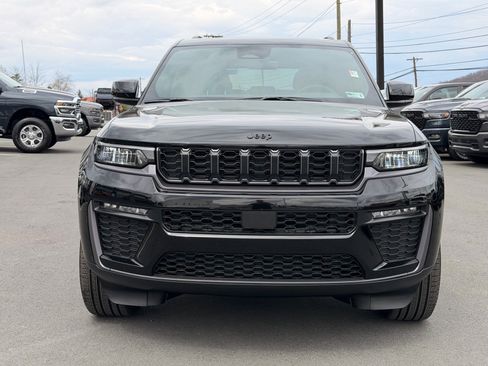 New 2026 Jeep Grand Cherokee Limited w/ Limited Altitude Package AWD/4WD image 5