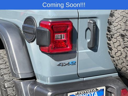 Used 2024 Jeep Wrangler Unlimited AWD/4WD image 27