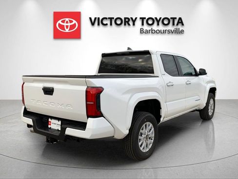 New 2026 Toyota Tacoma SR5 RWD image 7