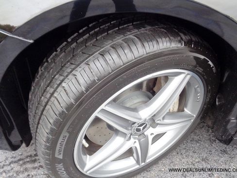 Used 2018 Mercedes-Benz E 400 4MATIC Sedan image 7