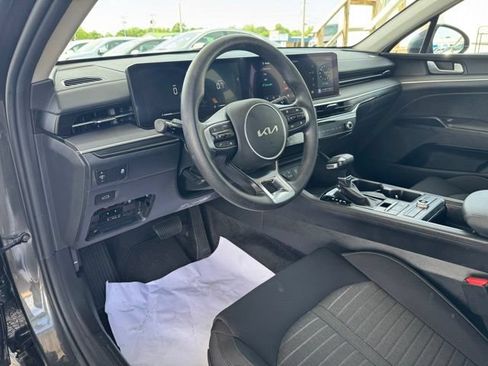 Used 2025 Kia K5 LXS FWD image 15