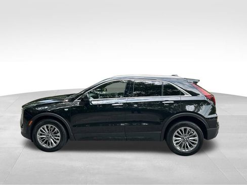Used 2025 Cadillac XT4 Premium Luxury FWD image 2
