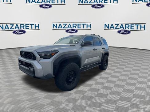 Used 2025 Toyota 4Runner TRD Off-Road image 4