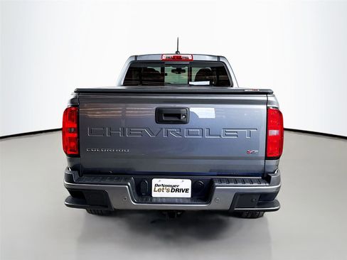 Used 2021 Chevrolet Colorado Z71 AWD/4WD image 8