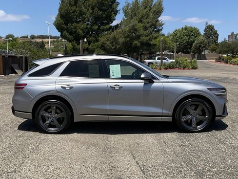 Used 2024 Genesis GV70 2.5T w/ Sport Prestige Package AWD/4WD image 7