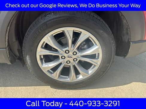 Used 2024 Ford Explorer XLT w/ Equipment Group 202A AWD/4WD image 13