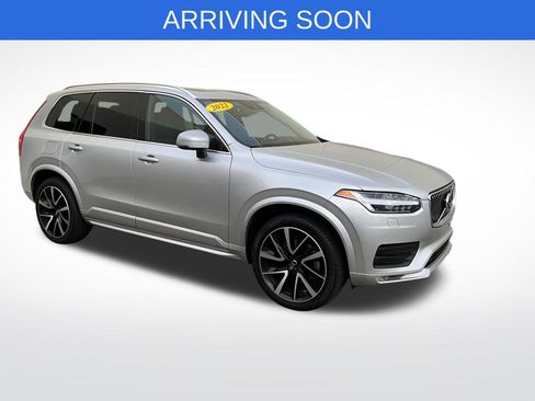 Used 2022 Volvo XC90 T6 Momentum w/ Advanced Package image 7