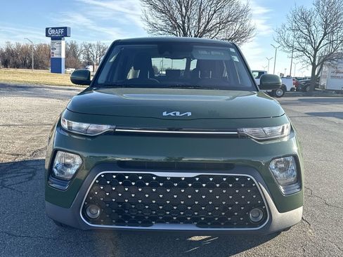 Used 2022 Kia Soul EX image 3