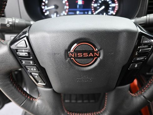 Used 2023 Nissan Frontier PRO-4X w/ Pro Convenience Package image 9