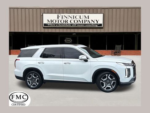 Used 2024 Hyundai Palisade SEL w/ Premium Package FWD image 1