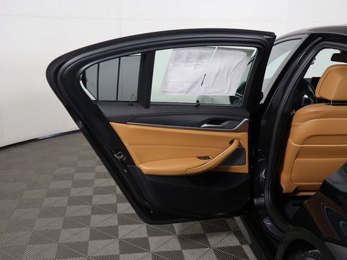 Used 2023 BMW M550i xDrive w/ Executive Package AWD/4WD image 24