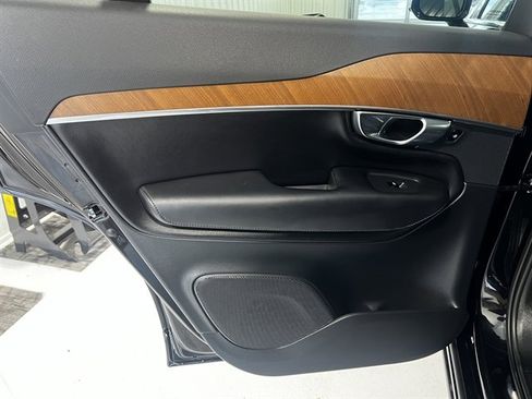 Used 2023 Volvo XC90 B6 Plus w/ Protection Package Premier image 16