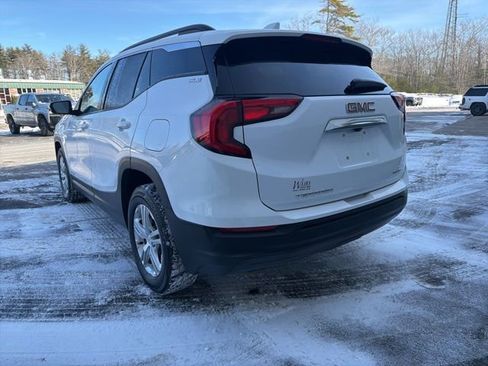 Certified 2020 GMC Terrain SLE w/ Driver Convenience Package image 3