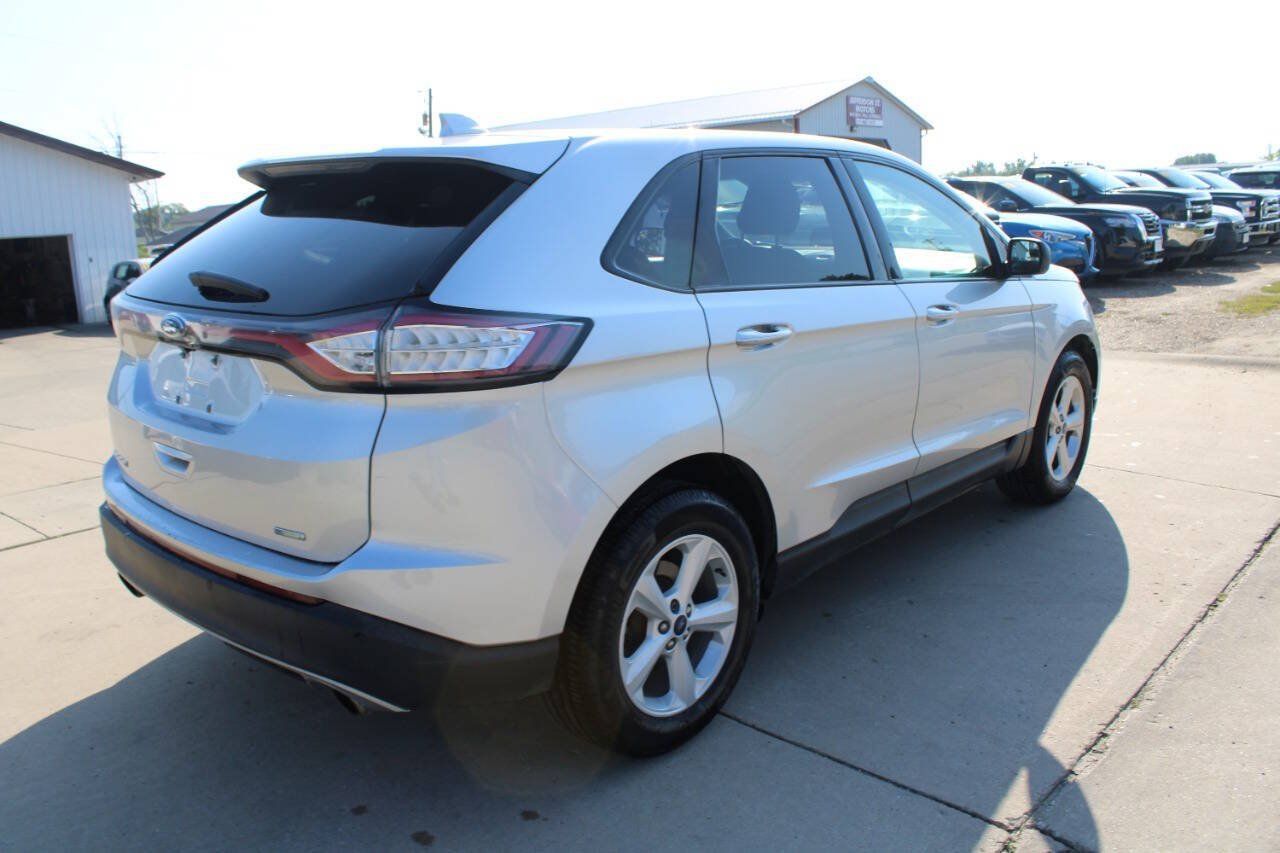 Used 2018 Ford Edge SE FWD image 8