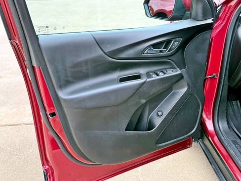 Certified 2021 Chevrolet Equinox LT image 12