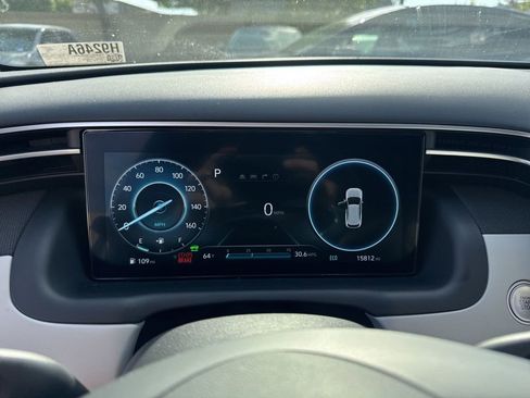 Certified 2024 Hyundai Tucson Limited AWD/4WD image 7