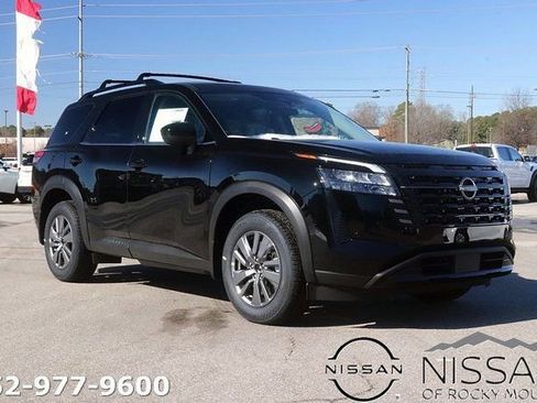 New 2026 Nissan Pathfinder SV image 1