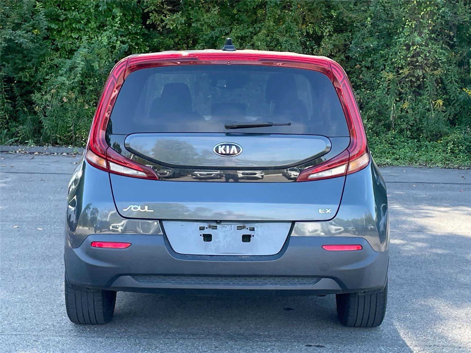 Used 2020 Kia Soul EX w/ Option Group 015 FWD image 4