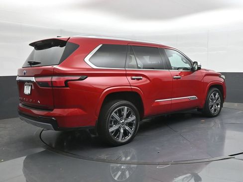 Used 2023 Toyota Sequoia Capstone image 2