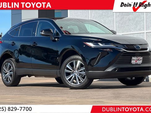 Certified 2024 Toyota Venza LE image 1