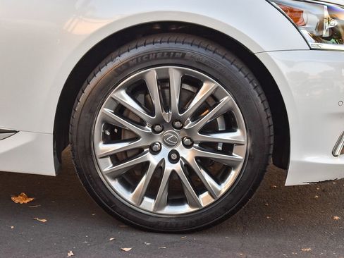 Used 2015 Lexus LS 460 L image 10