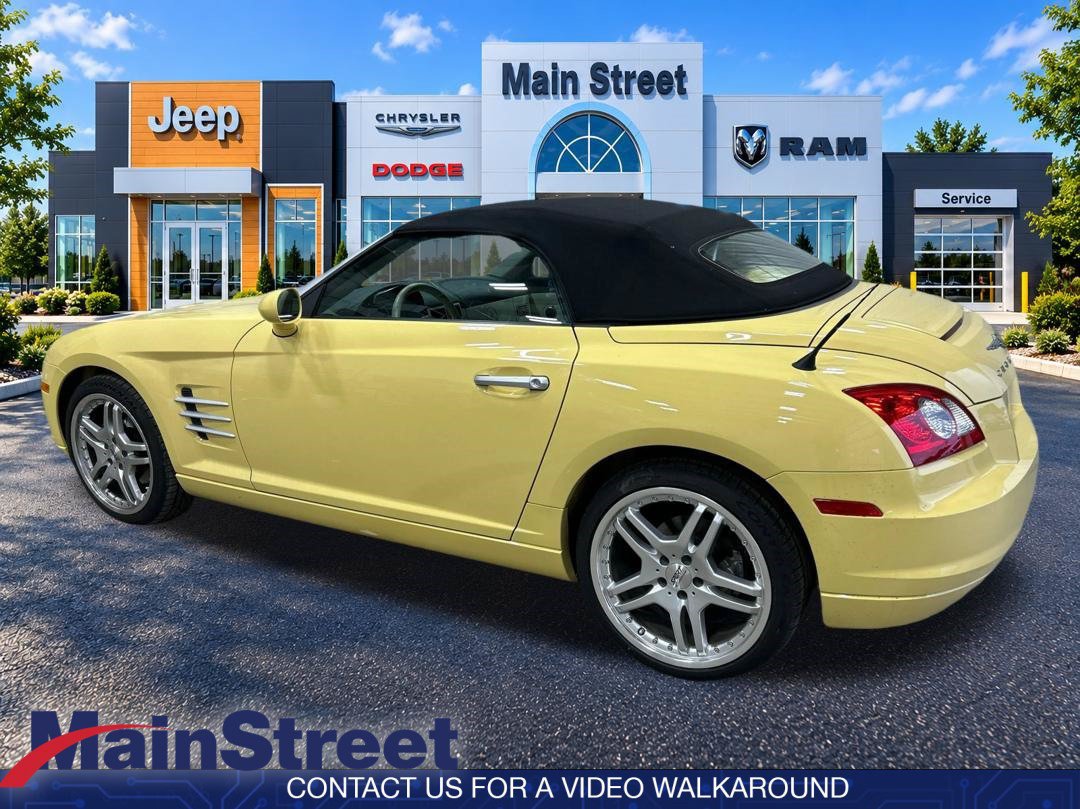 Used 2005 Chrysler Crossfire Limited RWD image 3