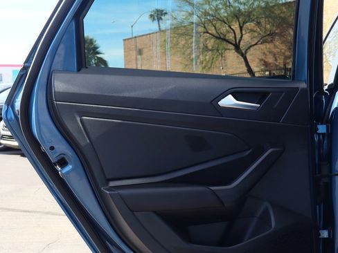 Used 2021 Volkswagen Jetta SE w/ SE Cold Weather Package image 29