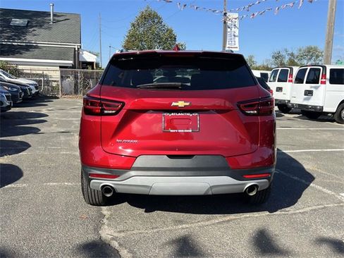 Certified 2025 Chevrolet Blazer LT w/ Convenience Package image 8