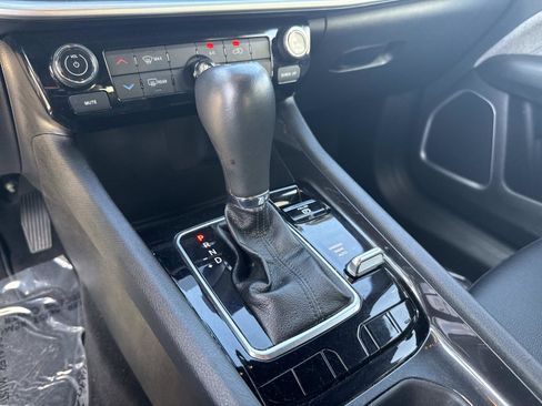 Certified 2024 Jeep Compass Latitude image 24