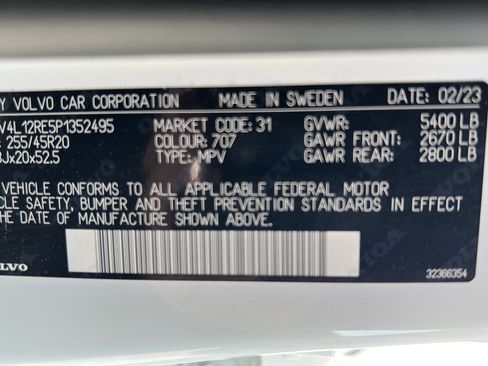 Used 2023 Volvo XC60 B5 Plus w/ Protection Package Premier AWD/4WD image 38