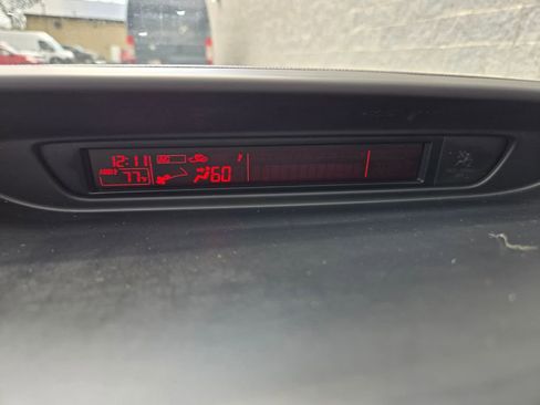 Used 2012 MAZDA MAZDA5 Sport FWD image 23