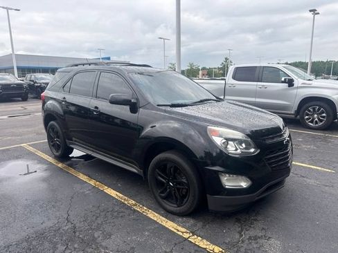 Used 2017 Chevrolet Equinox LT w/ Midnight Edition FWD image 7