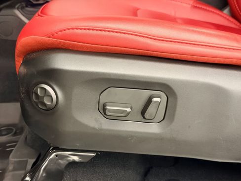 Used 2024 Jeep Wrangler Unlimited Rubicon 392 image 19