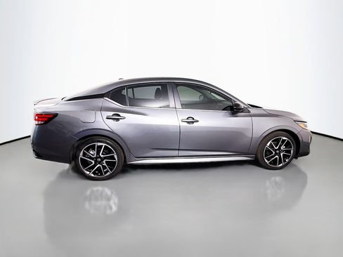 Used 2024 Nissan Sentra SR image 11