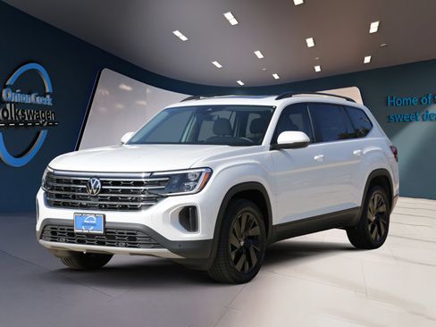 Certified 2026 Volkswagen Atlas SE FWD image 7