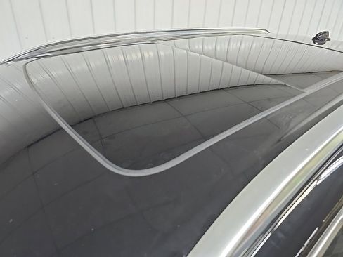 Used 2024 Volvo XC90 B5 Plus image 11