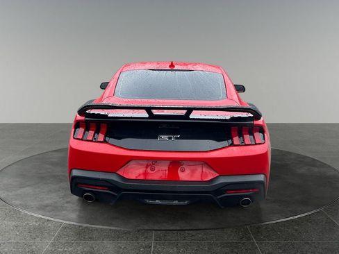 Used 2025 Ford Mustang GT Premium RWD image 7