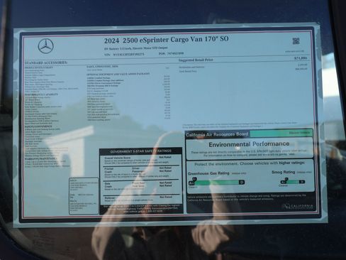 Used 2024 Mercedes-Benz eSprinter 170 Cargo image 39
