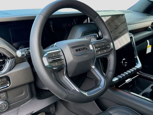 New 2026 GMC Yukon Denali w/ Sun & Power Step Package AWD/4WD image 11