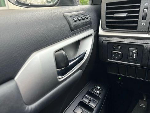 Used 2012 Lexus CT 200h Premium w/ Leather Pkg image 13