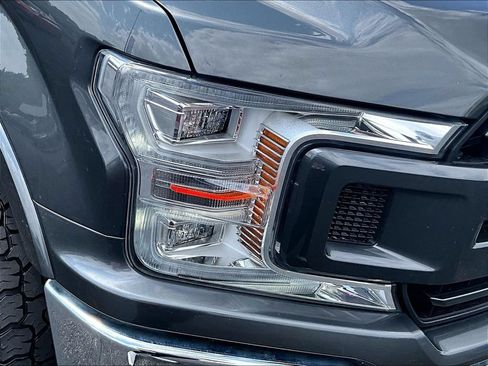 Used 2018 Ford F150 Lariat w/ Equipment Group 502A Luxury AWD/4WD image 26
