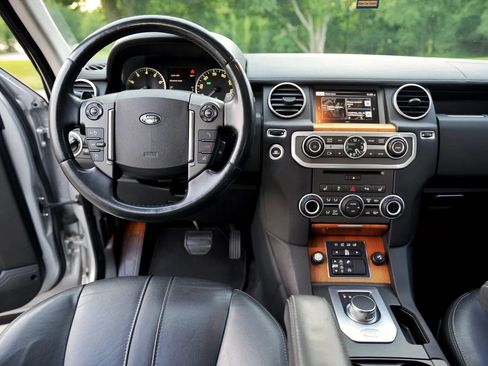 Used 2016 Land Rover LR4 HSE Silver Edition AWD/4WD image 98