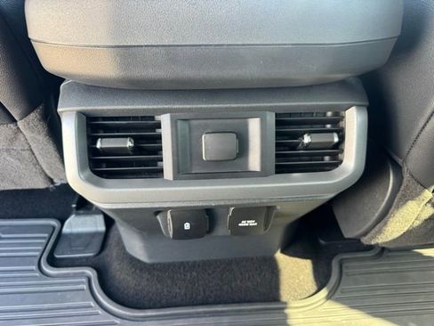 Used 2022 Ford F150 Lariat AWD/4WD image 26