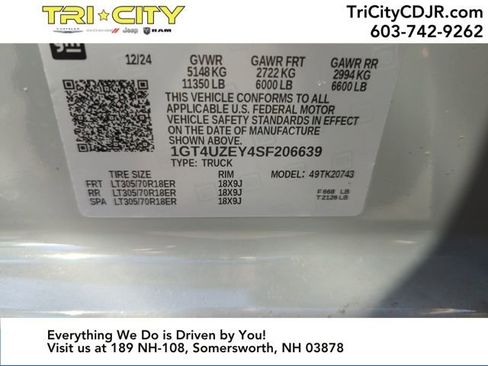 Used 2025 GMC Sierra 2500 AT4X image 36