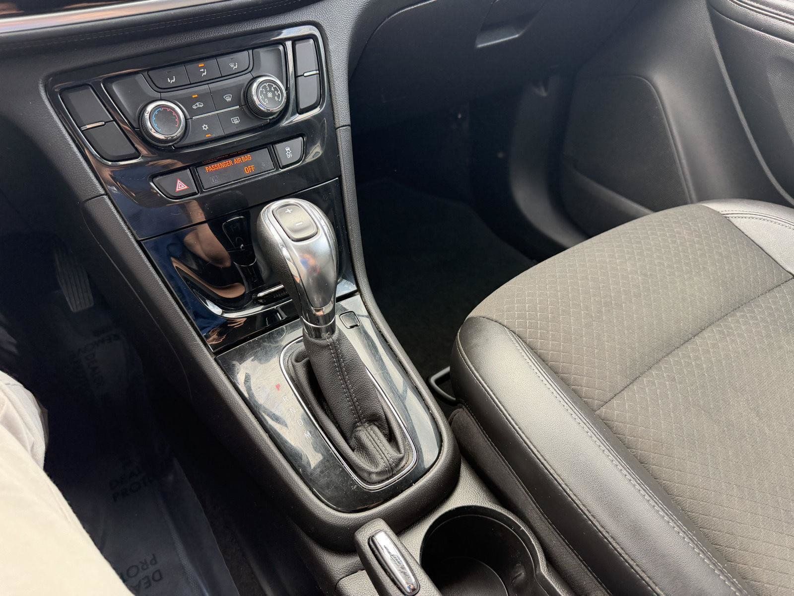 Used 2018 Buick Encore Sport Touring FWD image 17