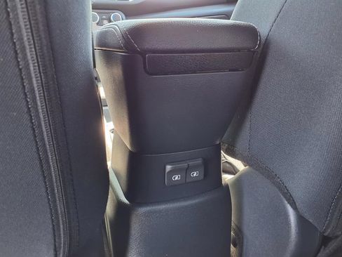 Used 2025 Nissan Kicks Play S FWD image 24